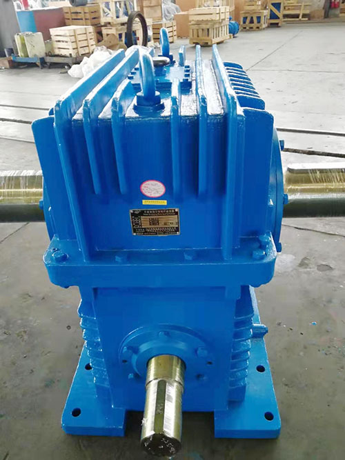 鋼廠冷床專用二次包絡(luò)蝸輪減速機